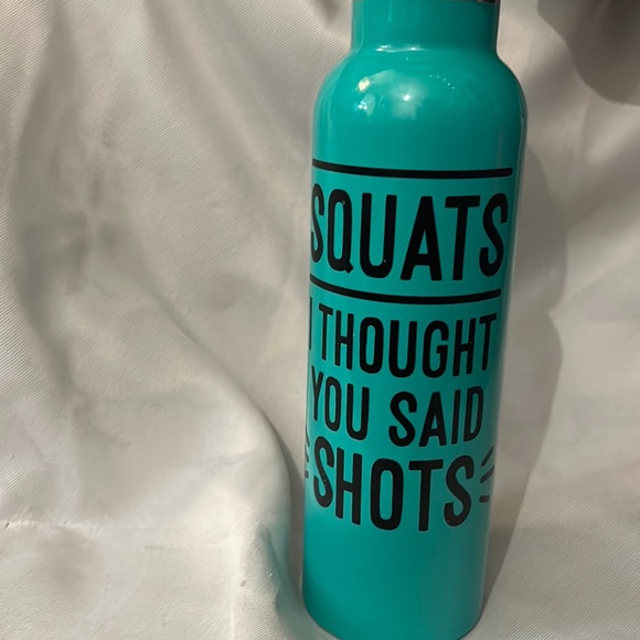 Water bottle - Picture 1 of 4